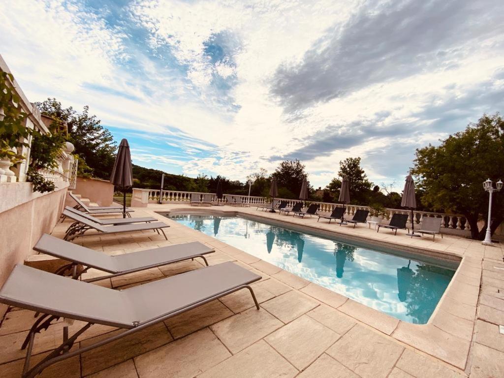 La Villa Des Ames Liees Draguignan Exterior foto